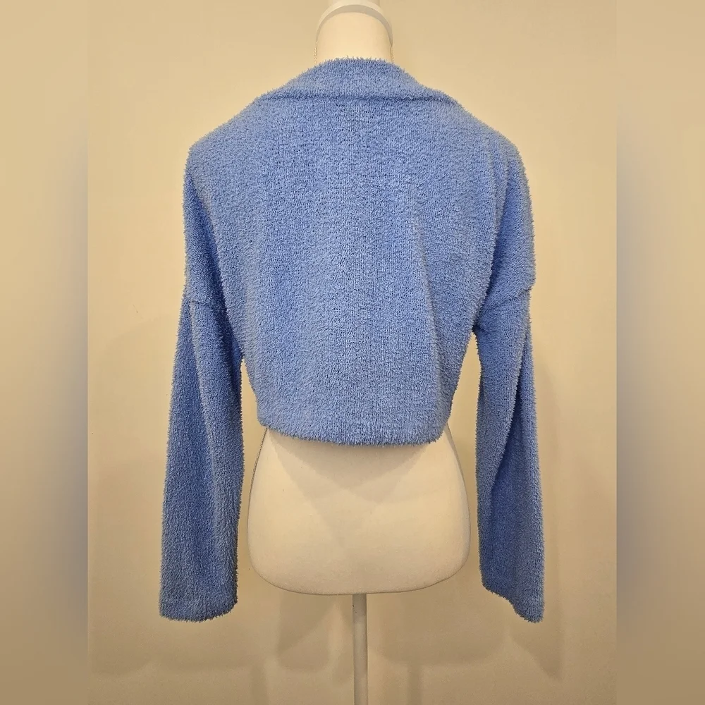 NWT Blue V-Neck Button-Up Women Sweater - Picture 3 of 9